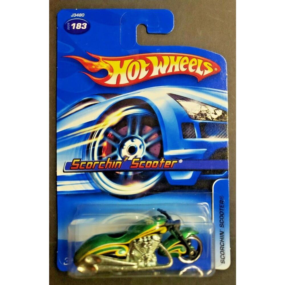 2006 Hot‎ Wheels#183 Scorchin' Scooter Green w/MC3 Spoke HW9